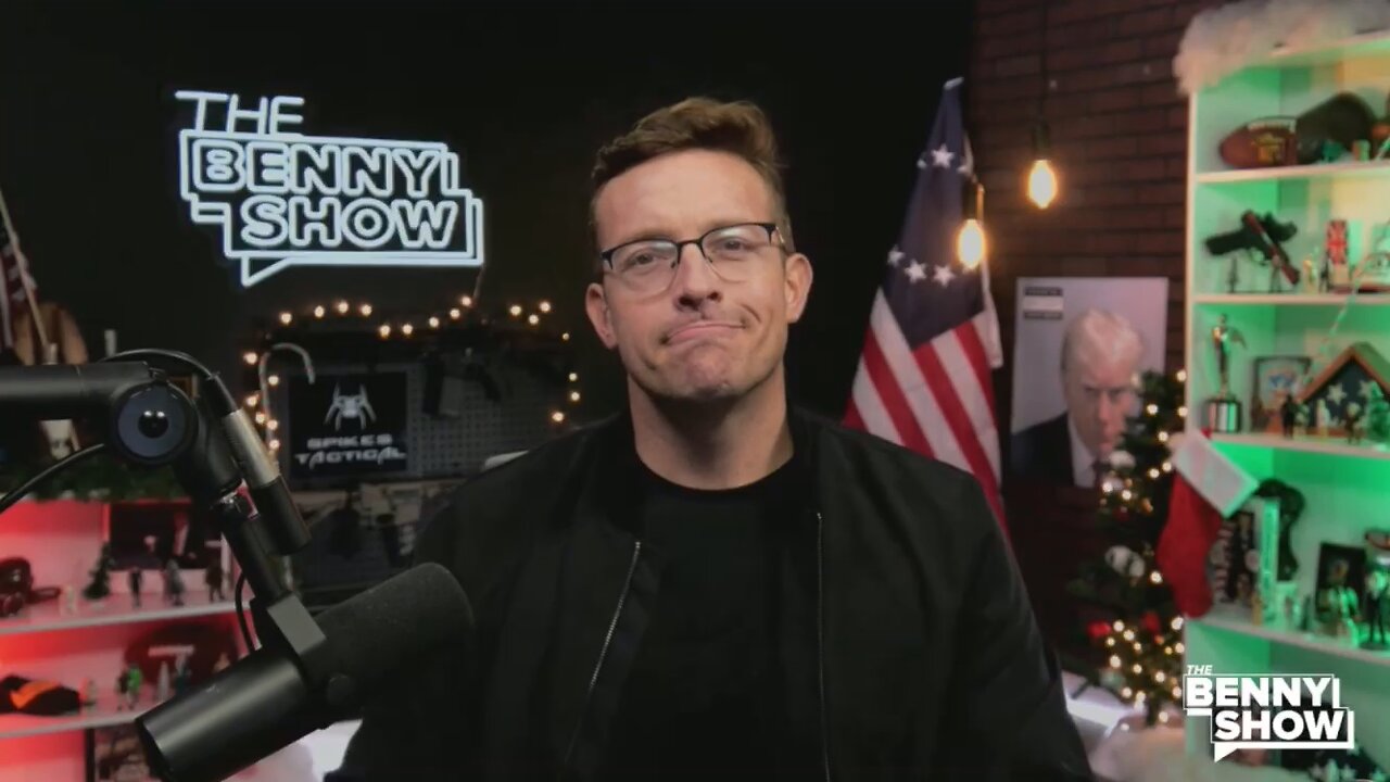Benny Johnson : system is collapsing : Biden