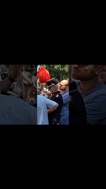 soldier faints for the second time at the cenotaph #horseguardsparade