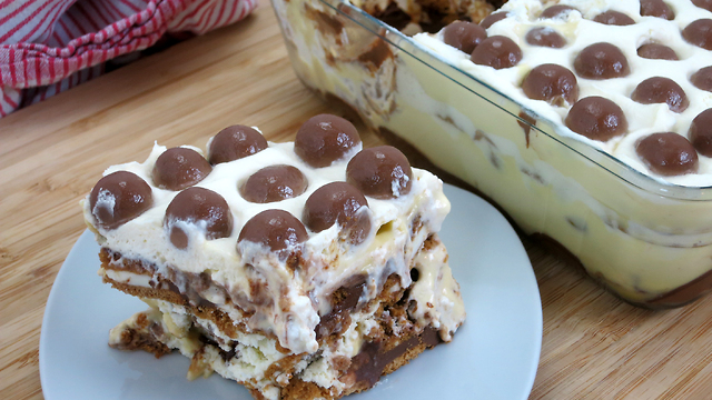 Overnight cookie cake recipe