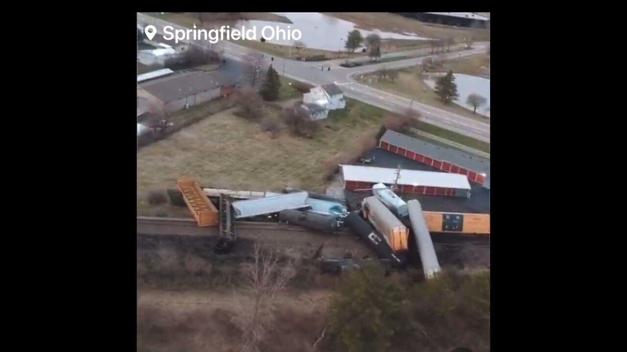 Move along… Just another train derailment in Ohio.