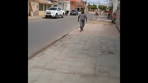 [ MEME ] EU SO FALO BEM DE VOCE MEU AMIGO [ VIRAL ] [ COMPROU UMA HILLUX DEVENDO TODO MUNDO [ RIR ]