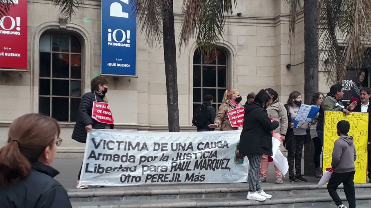 #zoegate - che no fue nadie a la convocatoria.... que flojos los zombies