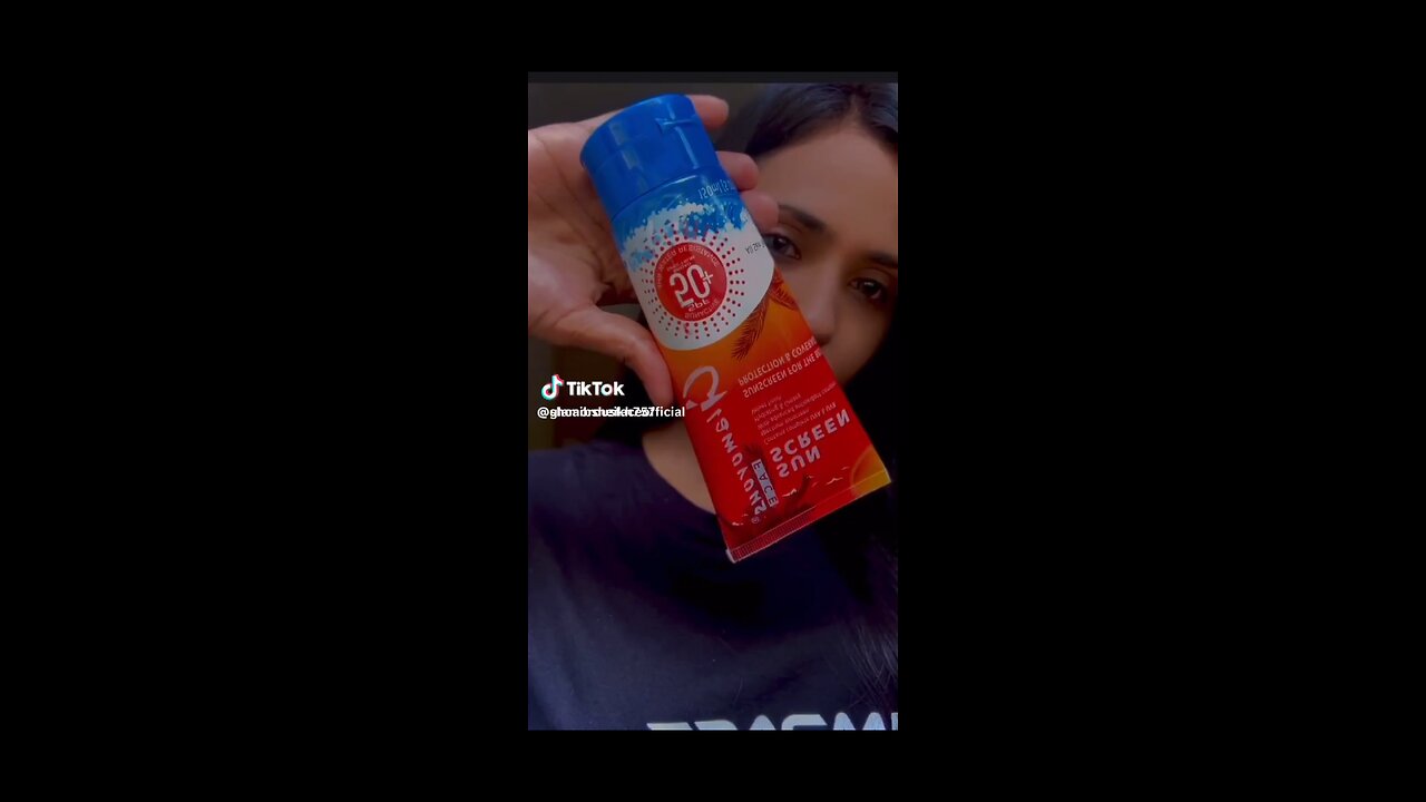 GlAmOrOus FaCe Sun block