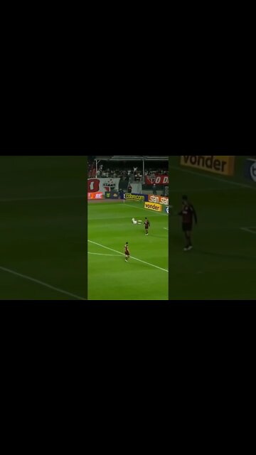 Pablo dando mole contra o São Paulo.