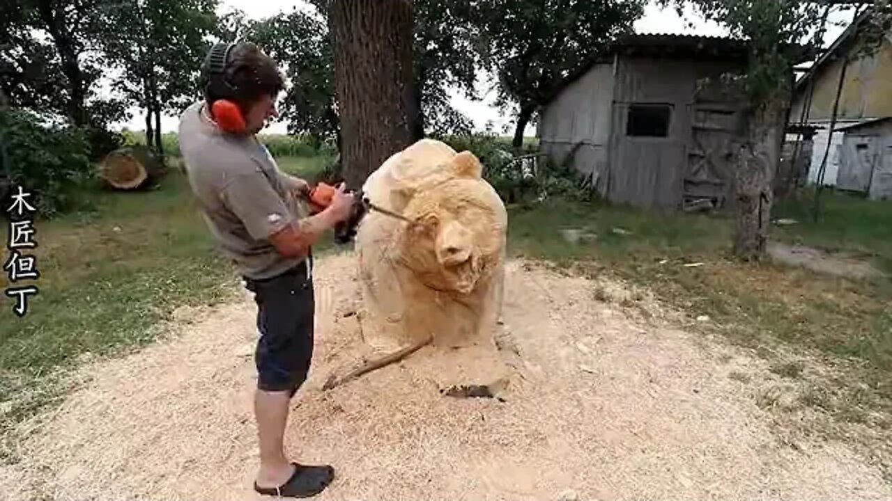 7small section, 2000 kg of giant wood, it is really beautiful after hand carving!