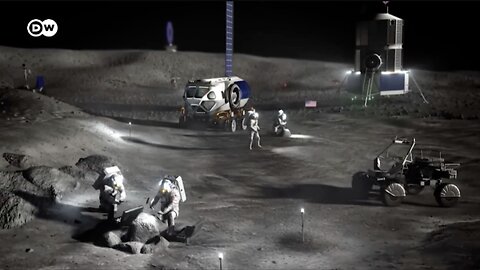 Will the US claim the first commercial moon landing? | DW News