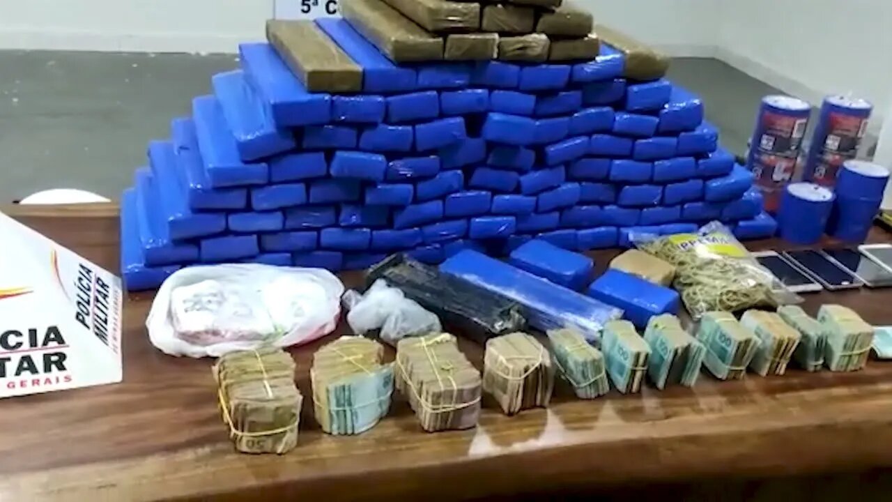 Gov. Valadares: quase 110 barras de maconha e mais de R$ 100 mil apreendidos durante operação "Êx