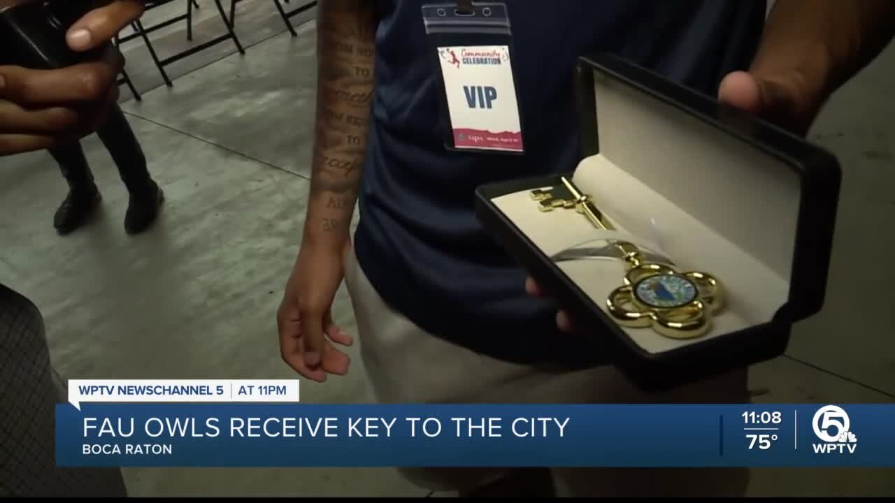 The Beach Boys receive keys to the city of Boca Raton