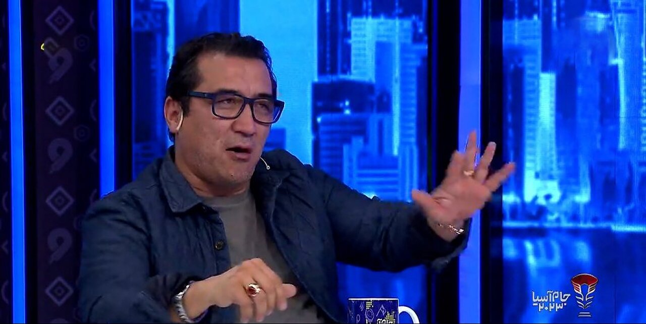 خداداد: از اینکه عرب‌ها دارند همه‌چیز را می‌برند ناراحتم