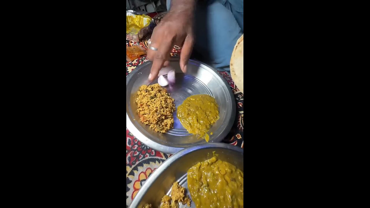 truck meh Kari jugard| recipe of anda Bhujiya😁