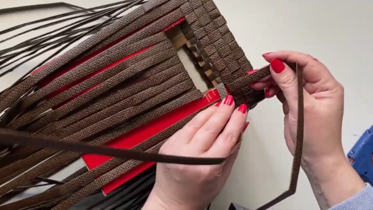 DIY Wicker basket made of wallpaper leftovers