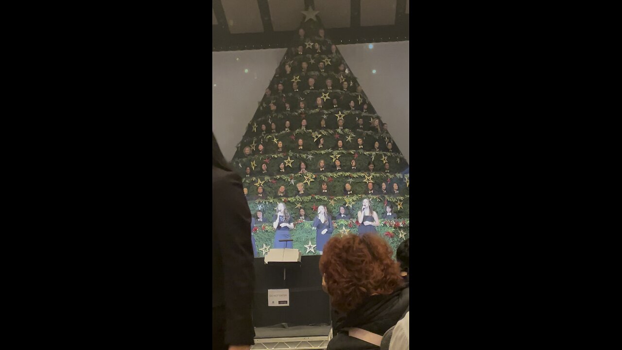 2024 Singing Christmas Tree 2