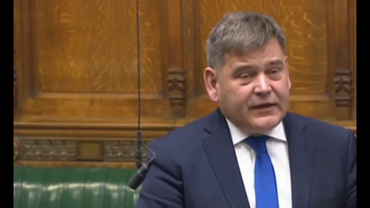 MP Andrew Bridgen calls for complete suspension of mRNA jabs