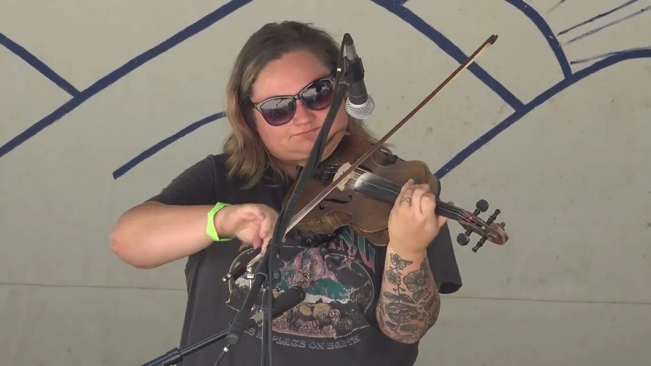 Crystal Shipley - Faded Love (4th Place Bluegrass Fiddle)