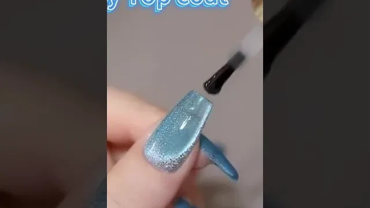 👁️‍🗨️ Get mesmerized with NAILGIL's Cat Eye Gel Nail Polish in Jelly Blue! ✨ #NAILGIL #CatEyeNails