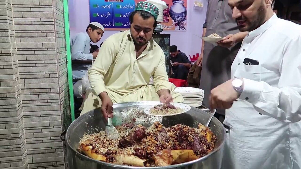 Old Qissa Khawani Bazar Peshawar in Month of Ramadan Special | Street Food Pakistan