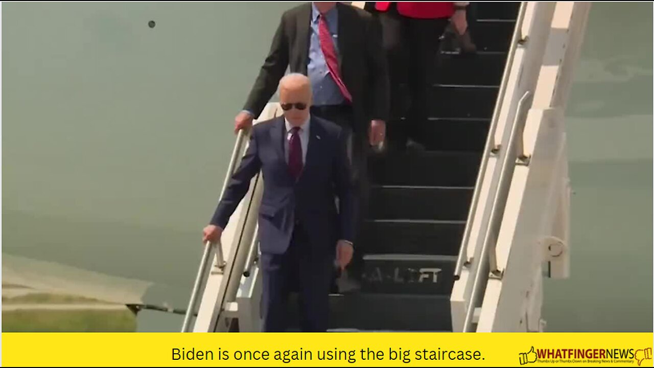 Biden is once again using the big staircase.