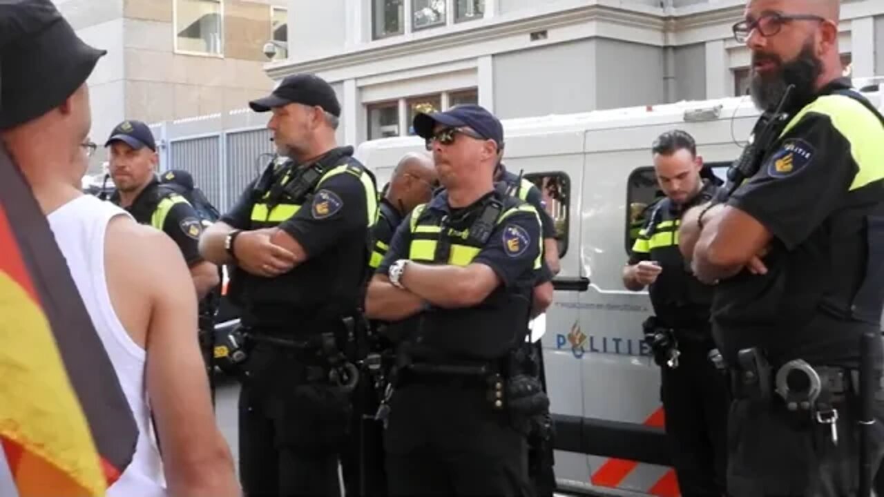 Onterechte Arrestatie van de geluidsman bij demo s