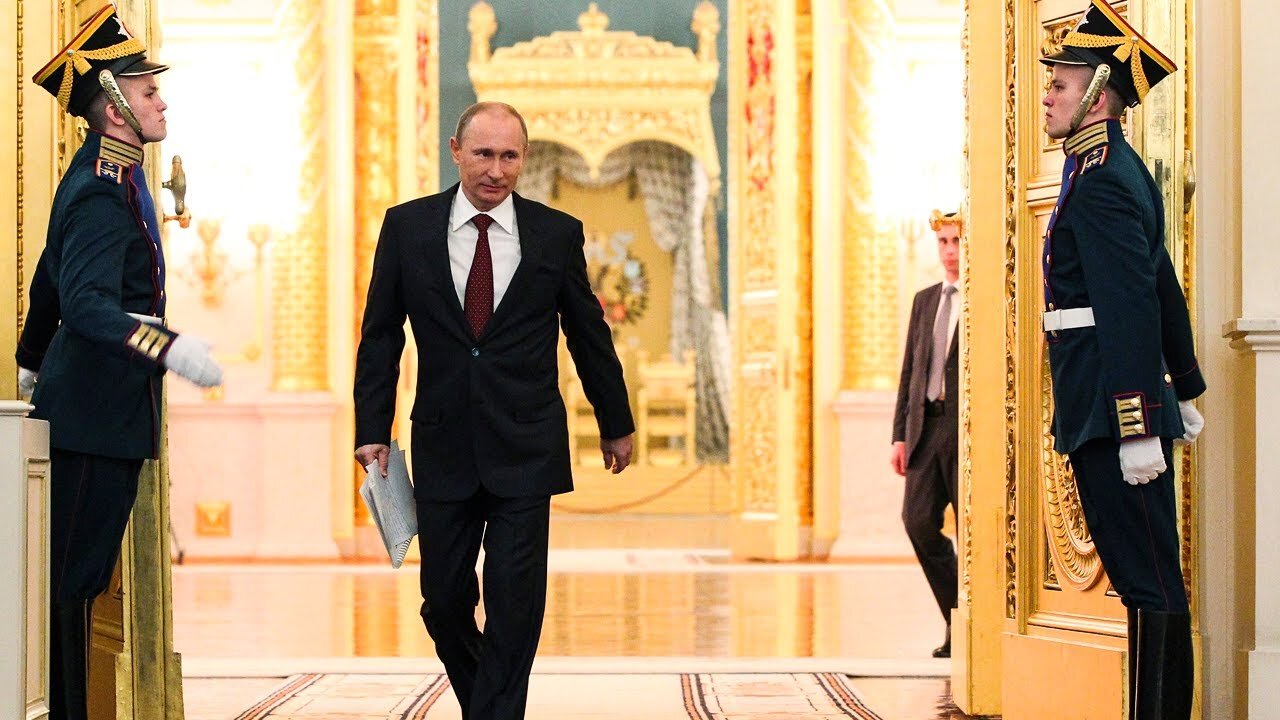 Momen terbaik Vladimir Putin. Putin Style. Extraordinary Putin's Walk