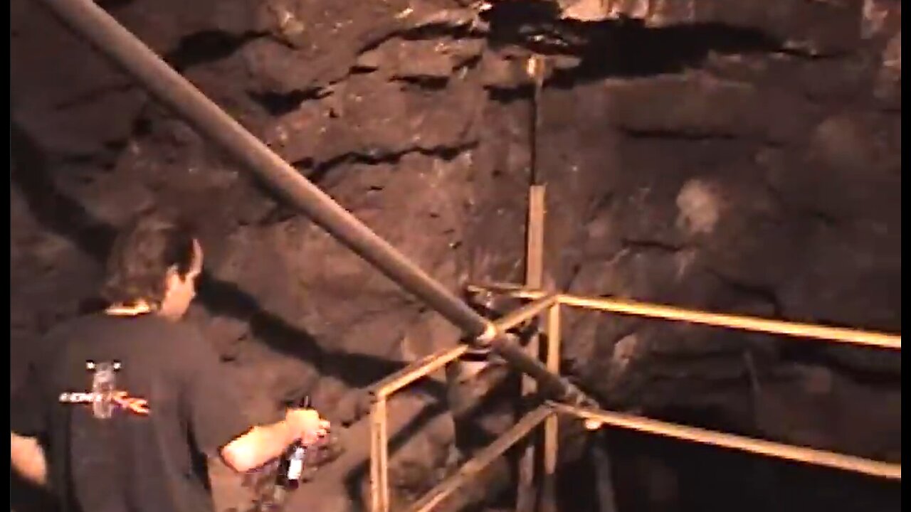 Hidden Tunnels Found 300 Feet Below Maui, Hawaii - HaloRock