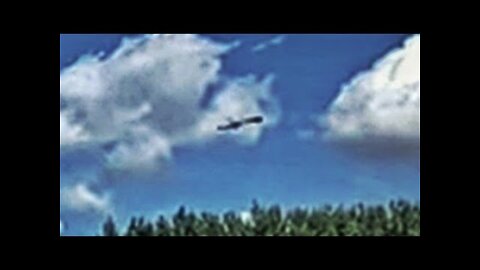 UFO captured during a tik tok video.(mirror from Facebook)