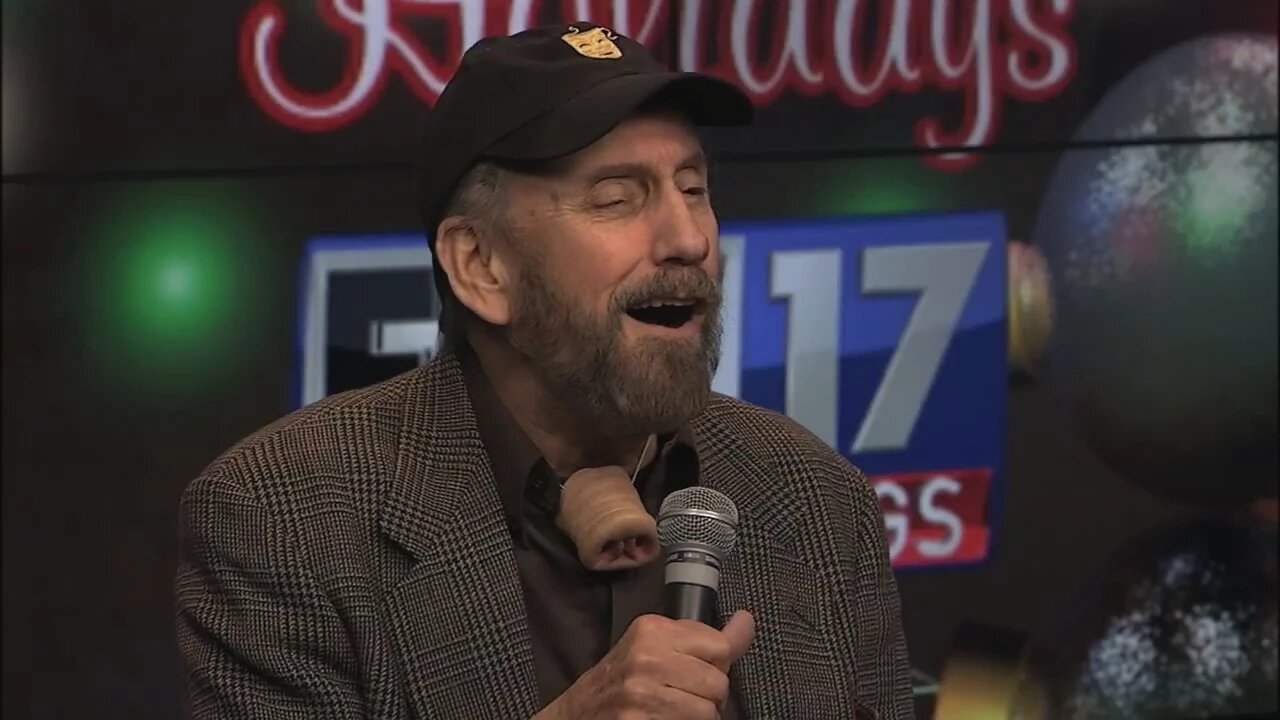 Ray Stevens - "Christmas Medley: White Christmas/Blue Christmas/Redneck Christmas" (Live on Fox 17)