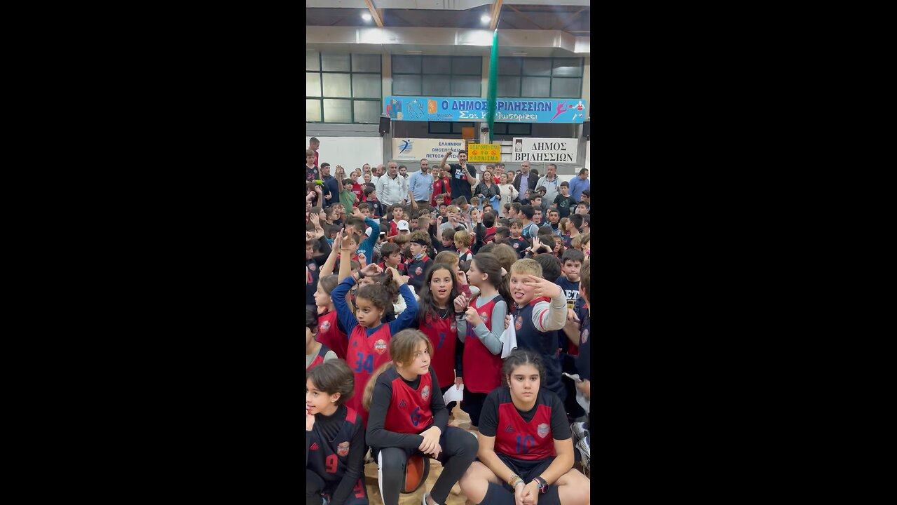 Hundreds of Greek and Turkish kids came together to give the most special message to the world