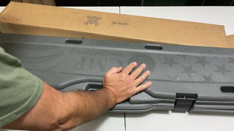 Mais Duas Caixinhas da 2a Guerra. Quais armas são?