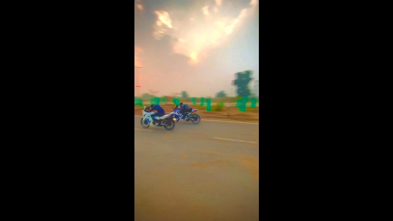 Drag Race | Bike Race | Between KTM vs Pulsar