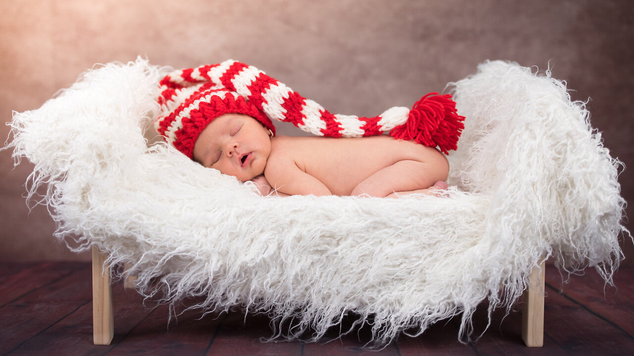 Baby Snooze-fest: The Epic Compilation of Little Ones Nodding Off in the Weirdest Ways! 😂💤