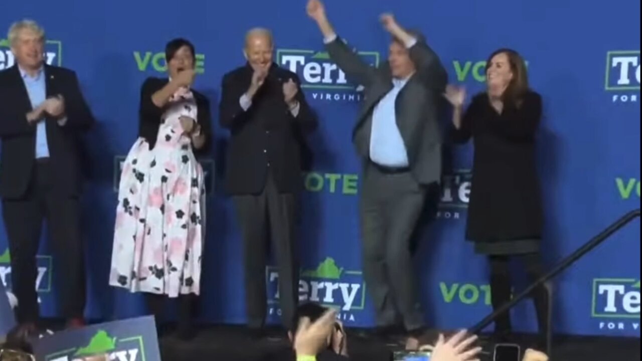 Democrats AWKWARD Dancing