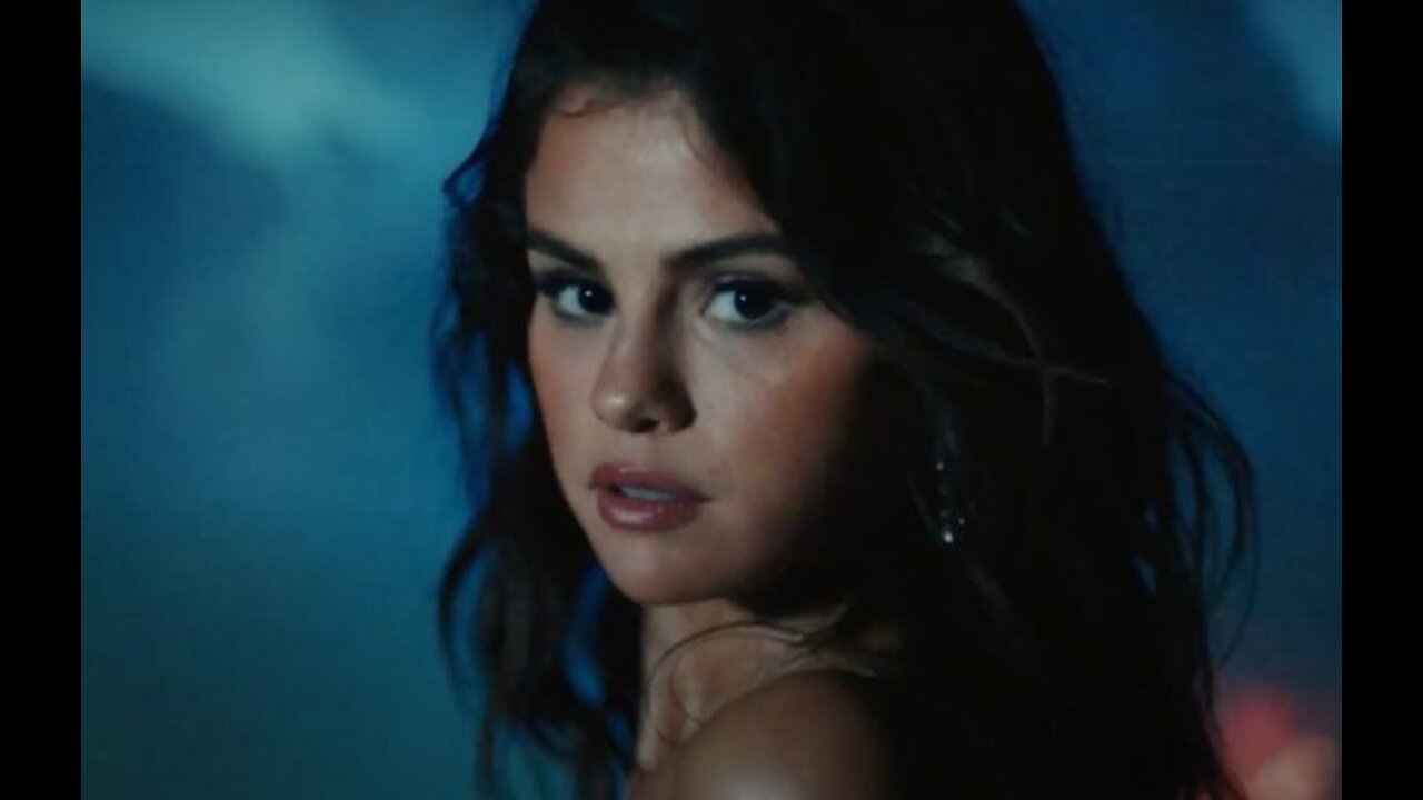 Rema, Selena Gomez - Calm Down (Official Music Video)