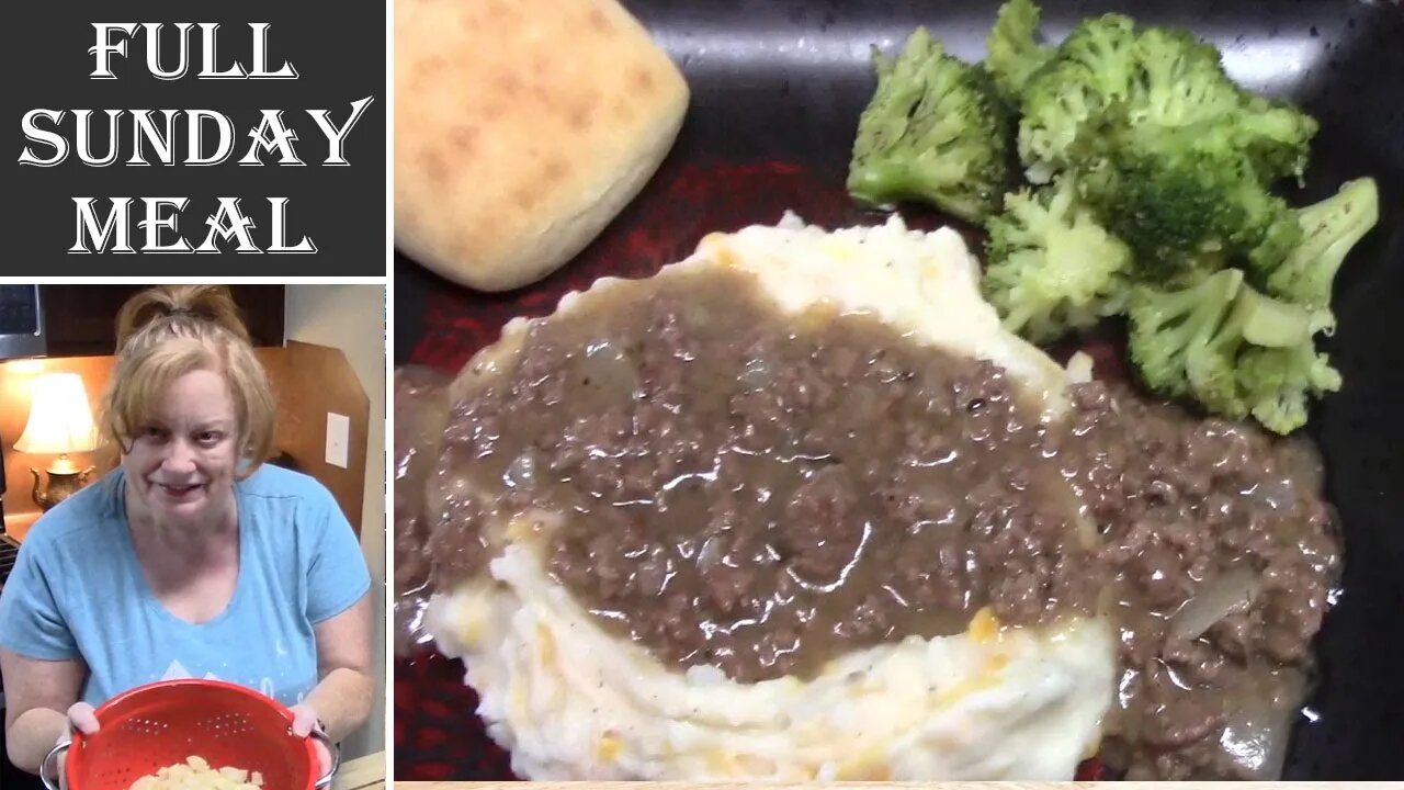 SUNDAY MEAL | Easy Hamburger Gravy over Homemade Mashed Potatoes | ONE SKILLET MEAL