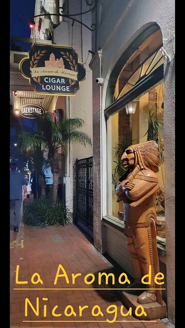 La Aroma de Havana cigar lounge