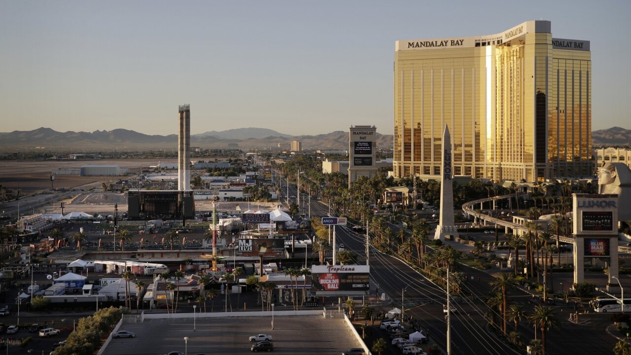 Police: 3 Hurt After Crowds Rush Exit At Las Vegas Festival