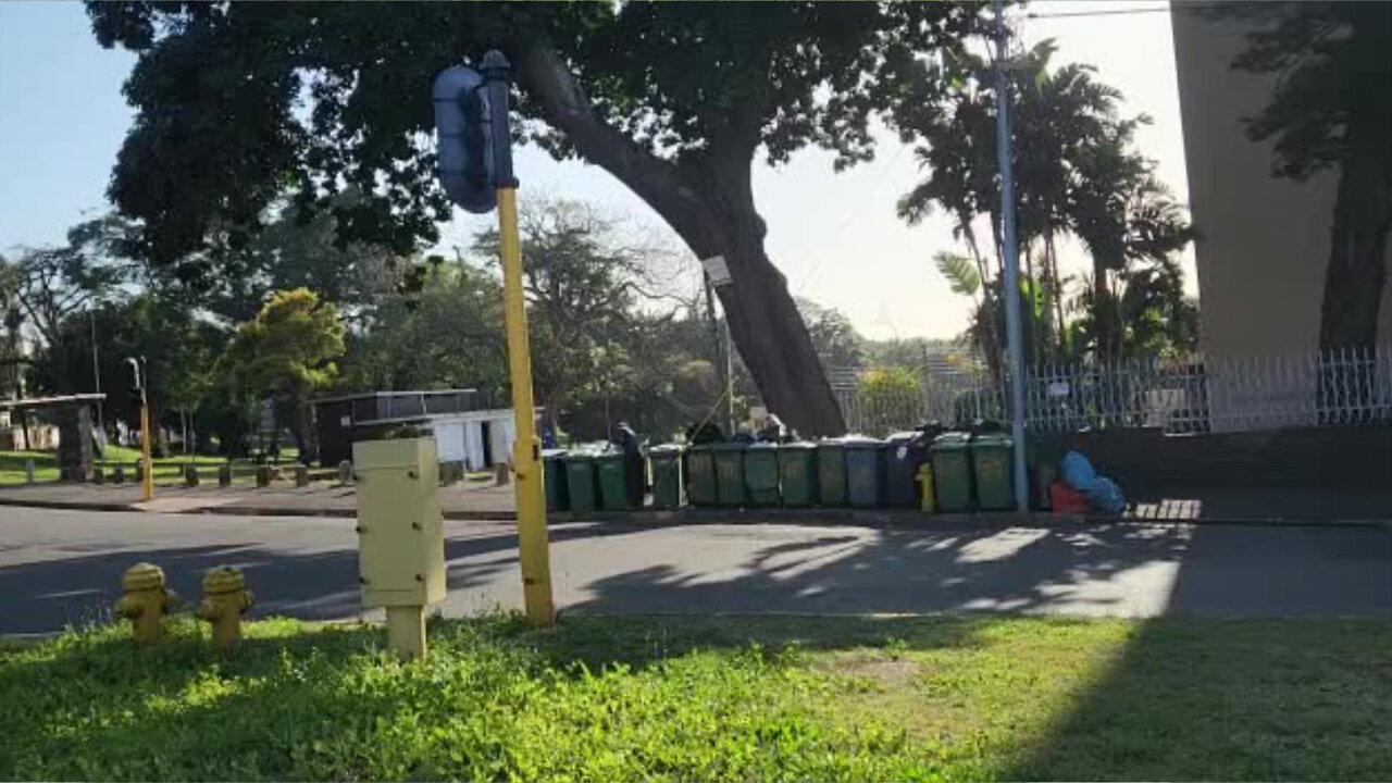 Trash piles up along Glenwood and Umbilo streets as DSW fails to collect trash for fourth week