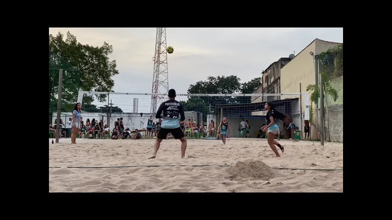 Julia e thiaguinho X Paloma e Fred - Semi final do Desafio CTGB futevôlei misto iniciante