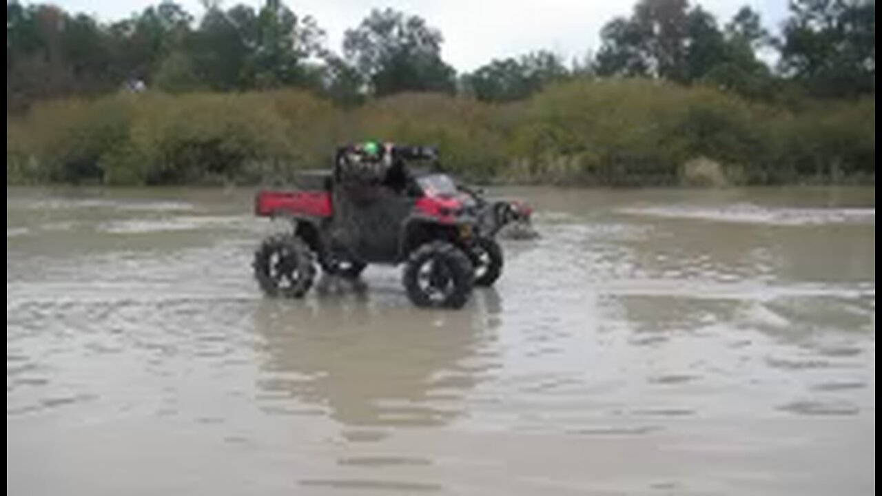 Mudaholic convention 2023 I’m guessing that is a alternator