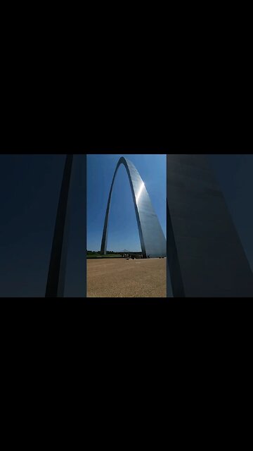 Gateway Arch In St Louis #shorts #travel #roadtrip