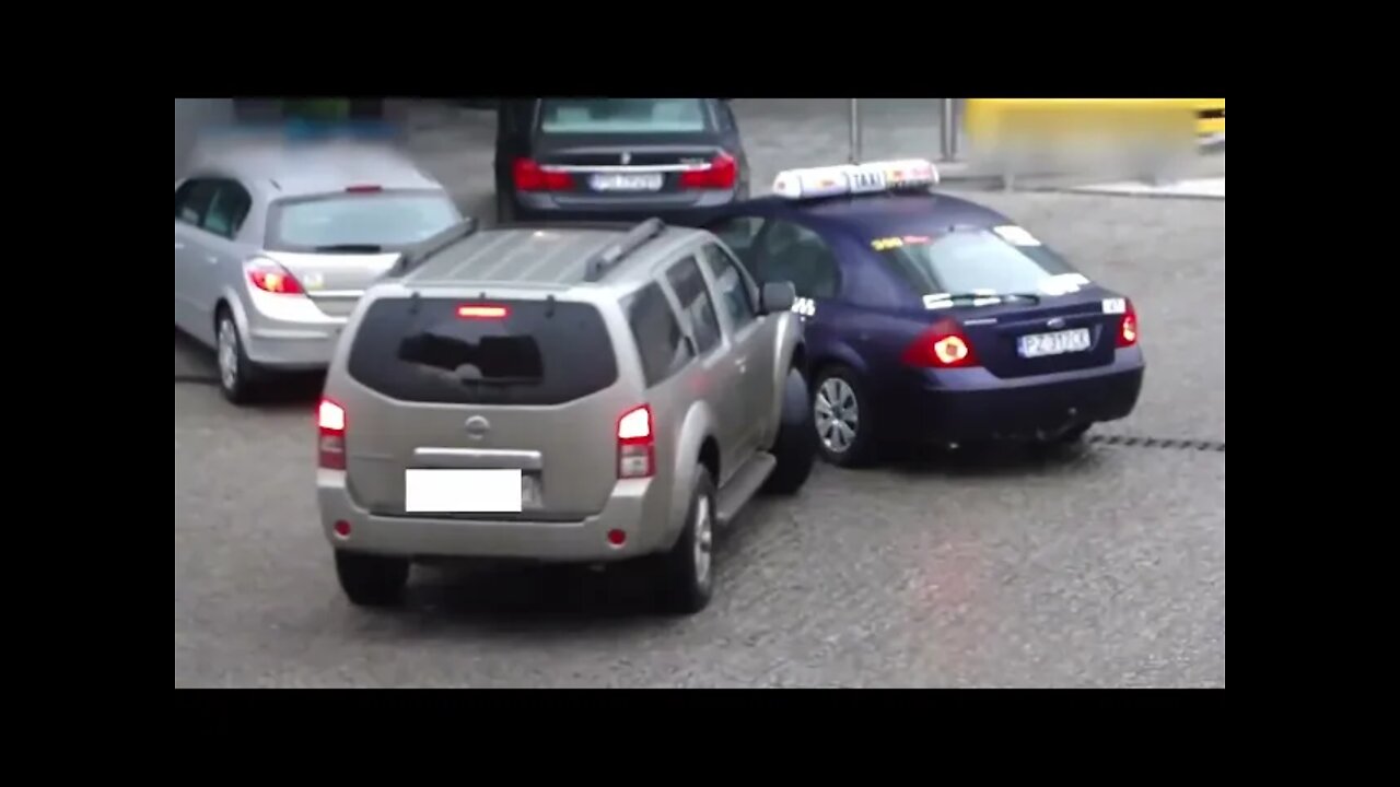 PARKING FAILS - Funny Cars and Bad Drivers