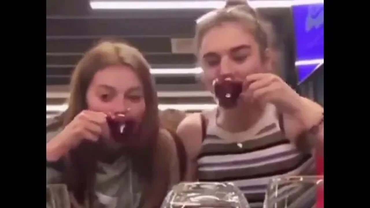 Hit ππ & SUBSCRIBE for more ππ¦ππ‘ππ¬π‘π¨πͺTag a friend lol π #funnyvideos #comedy #fail