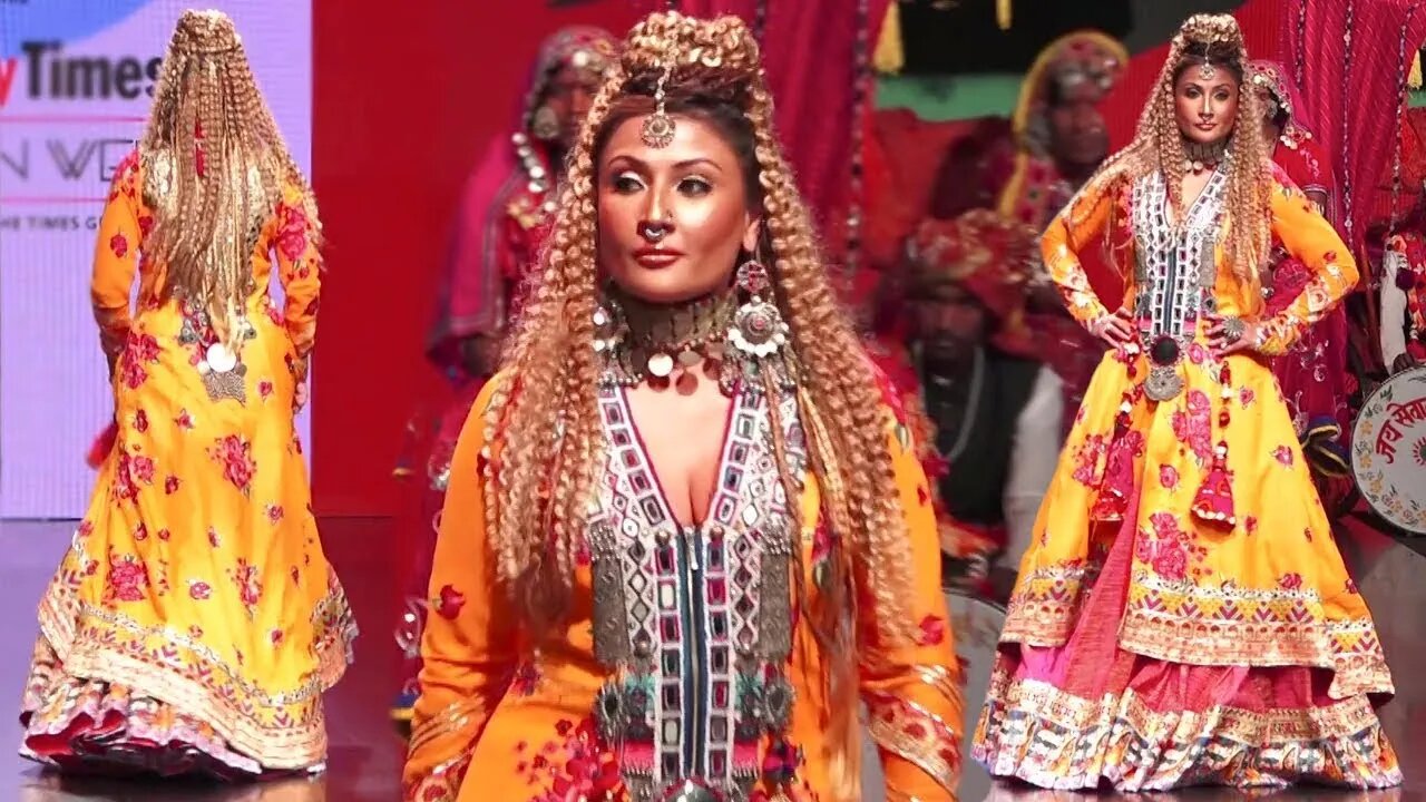 Urvashi Dholakia Ramp Walk At Bombay Times Fashion Week 2023