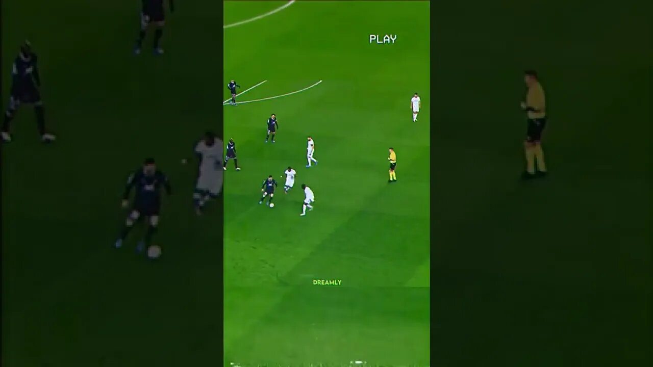 Hit 👍 & SUBSCRIBE for more ⚽️ 🏀 🏈 ⚾️ 🎾 🏐 🏉 🎱Messi’s dribbles in PSG #messi #psg #dribbles #football