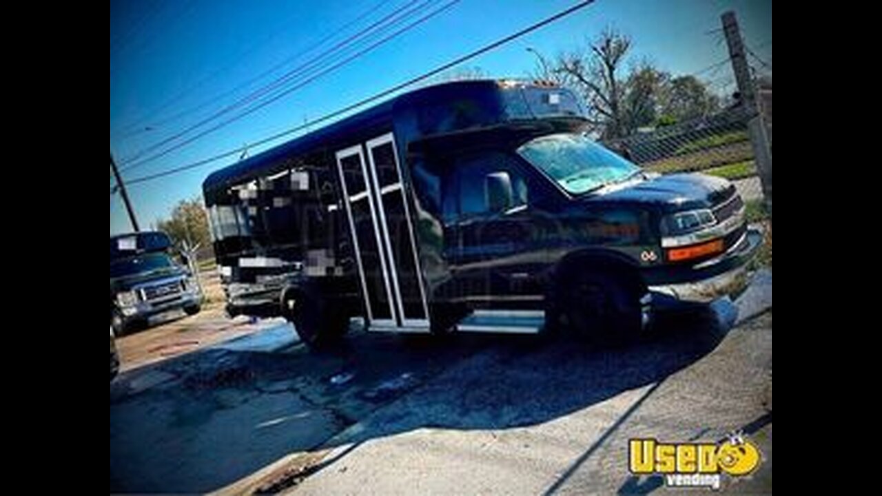 Clean - 2014 Chevrolet Express Commercial Cutaway Party Bus for Sale in Texas