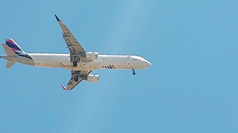 Airbus A321-211 PT-XPF vindo de Guarulhos para Fortaleza