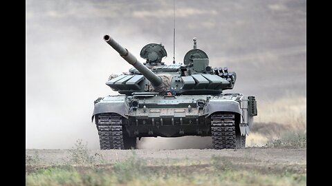 Imágenes del trabajo de los tanques rusos T-72 y el último "Breakthrough" T-90M.
