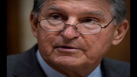 Manchin: Biden Should Invoke Defense Production Act to Boost US Oil Production