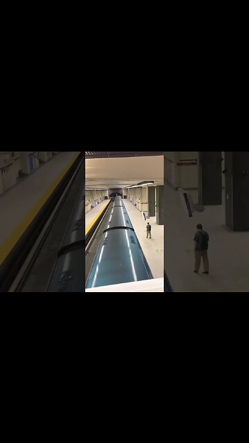 Montréal last metro #viralvideo #train #montreal