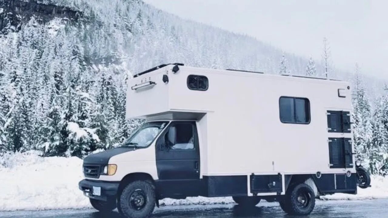 FREEZING COLD WINTER CAMPING ON A MOUNTAIN TOP WITH A GIRL