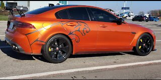 Kia Stinger GT vs. Jaguar XF 8 - 1/4 Mile Drag Race !